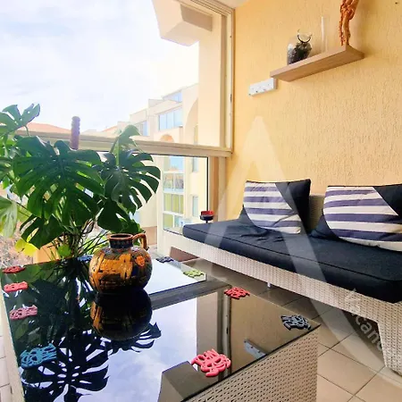 111 T2 Proche Plage, Loggia Lägenhet